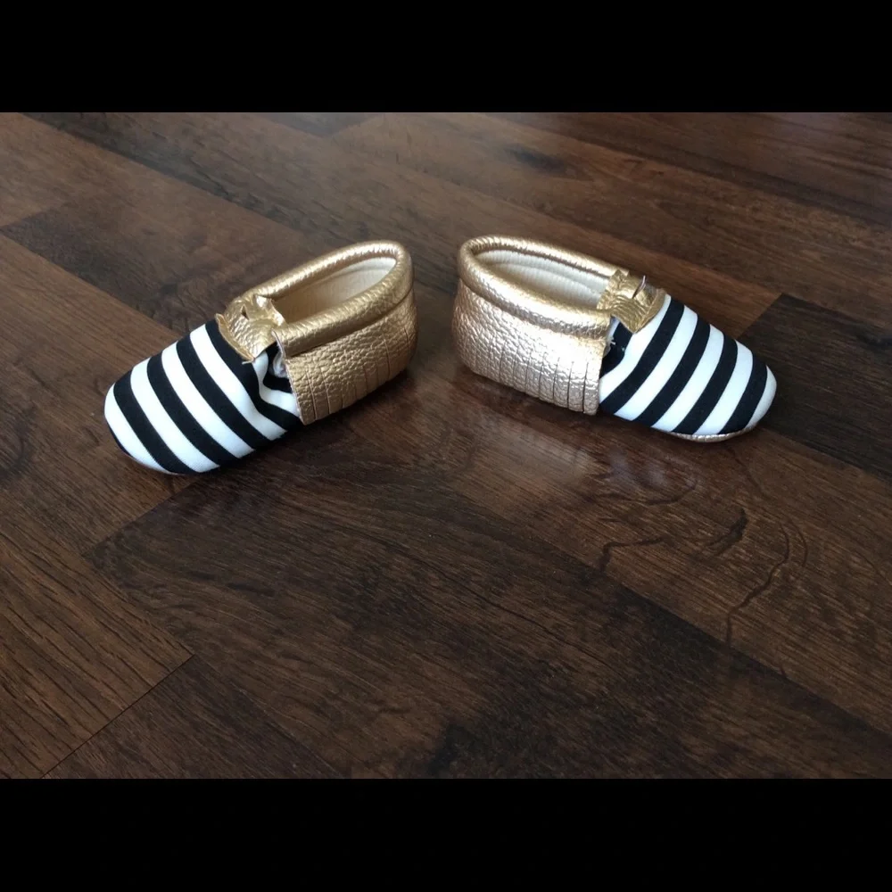 Baby girl moccasins 0-6 months stripes gold crib shoes pictures